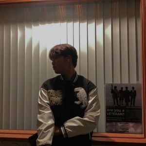 Meet your Posher, Tấn